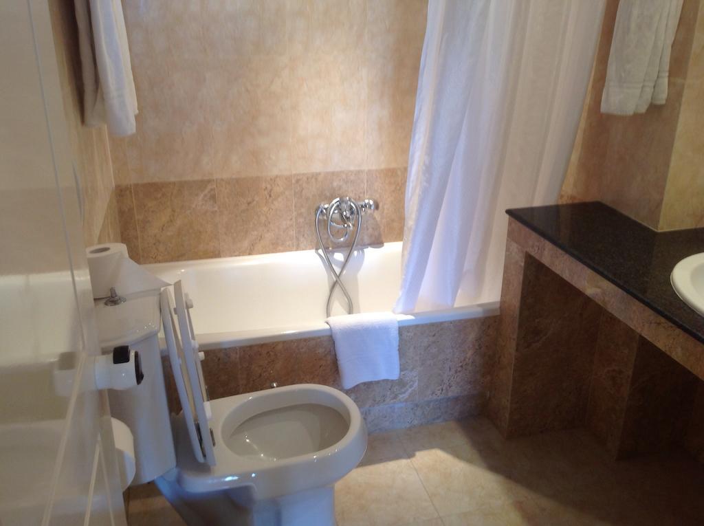 Hotel Mando Marathókambosz Szoba fotó